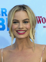 Margot Robbie tote bag #G1448417