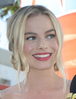 Margot Robbie Longsleeve T-shirt #3206333
