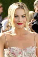 Margot Robbie Longsleeve T-shirt #3206346