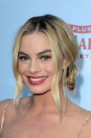 Margot Robbie Longsleeve T-shirt #3206366