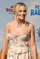 Margot Robbie Longsleeve T-shirt #3206373