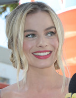 Margot Robbie Longsleeve T-shirt #3206433