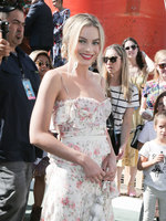 Margot Robbie mug #G1448604