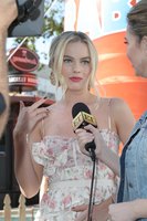 Margot Robbie mug #G1448611