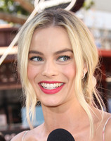 Margot Robbie Longsleeve T-shirt #3206515
