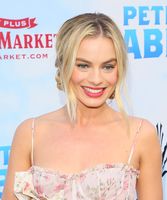 Margot Robbie Longsleeve T-shirt #3206571