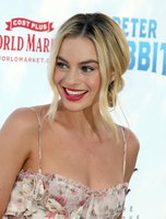 Margot Robbie tote bag #G1448676