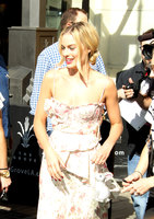 Margot Robbie tote bag #G1448715