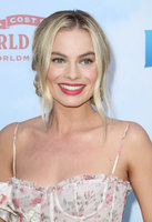 Margot Robbie tote bag #G1448742