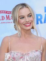 Margot Robbie Longsleeve T-shirt #3206645