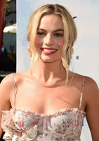 Margot Robbie t-shirt #3206670