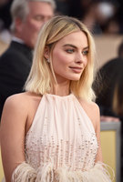 Margot Robbie Longsleeve T-shirt #3249819
