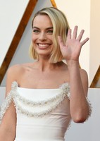 Margot Robbie t-shirt #3249893