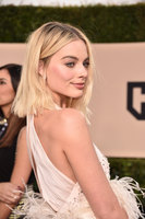 Margot Robbie t-shirt #3250282