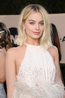 Margot Robbie tote bag #G1492399