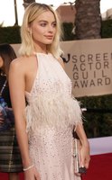 Margot Robbie t-shirt #3289108
