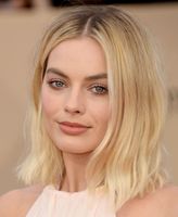 Margot Robbie hoodie #3289215