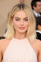 Margot Robbie tote bag #G1531379