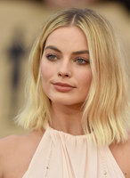Margot Robbie Sweatshirt #3289380