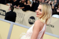 Margot Robbie Longsleeve T-shirt #3289609