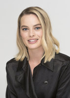 Margot Robbie Sweatshirt #3308149
