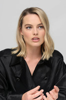 Margot Robbie Sweatshirt #3308232