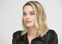 Margot Robbie tote bag #G1554345