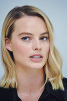 Margot Robbie tote bag #G1554360