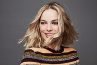 Margot Robbie Longsleeve T-shirt #3681415