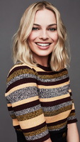Margot Robbie tote bag #G2298675