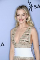 Margot Robbie Sweatshirt #3751380