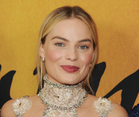 Margot Robbie Longsleeve T-shirt #3802867