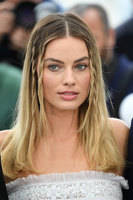 Margot Robbie tote bag #G2489227