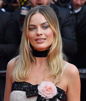 Margot Robbie Sweatshirt #3872088