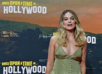 Margot Robbie mug #G2489356