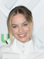 Margot Robbie Tank Top #3872117