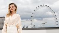Margot Robbie Sweatshirt #3872137