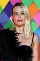 Margot Robbie Longsleeve T-shirt #3949145