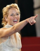 Maria Bello Longsleeve T-shirt #1361068