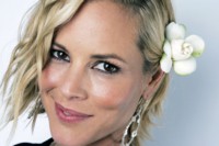 Maria Bello Longsleeve T-shirt #1365919