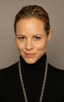 Maria Bello Longsleeve T-shirt #2036405