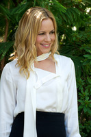 Maria Bello Longsleeve T-shirt #2251290