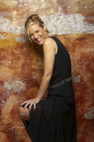 Maria Bello Longsleeve T-shirt #3186666