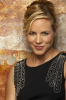 Maria Bello Longsleeve T-shirt #3186668