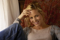 Maria Bello Longsleeve T-shirt #3186672