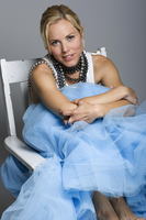 Maria Bello Longsleeve T-shirt #3252623