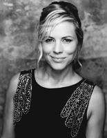 Maria Bello Longsleeve T-shirt #3252634