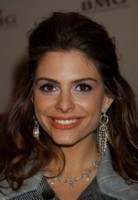 Maria Menounos Longsleeve T-shirt #1351093