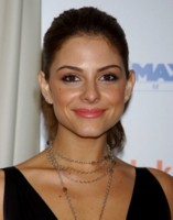 Maria Menounos Longsleeve T-shirt #1351186