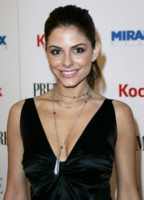 Maria Menounos Longsleeve T-shirt #1420422